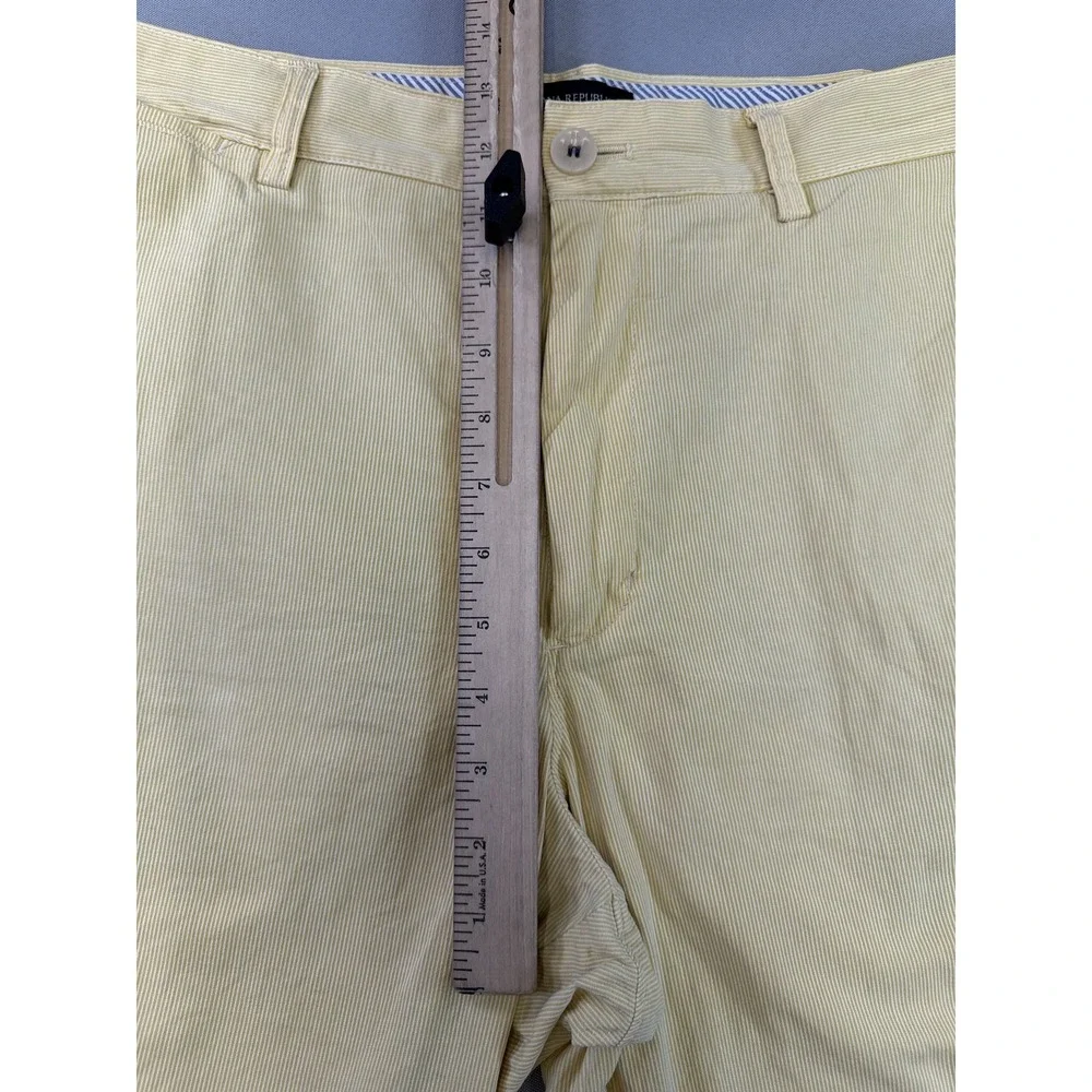 Banana Republic S/ Shorts Mens 36 Yellow Striped 100% Cotton Flat Front